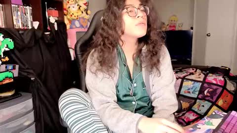 Snapshot of glaceon9 chatting on February 2026 12:17:02 AM glaceon9 online show from February 2026 12:17:02 AM