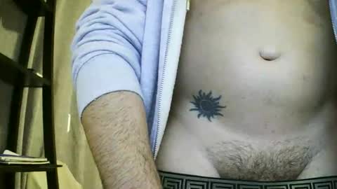 gladiator_18 online show from November 2025 02:10:01 AM