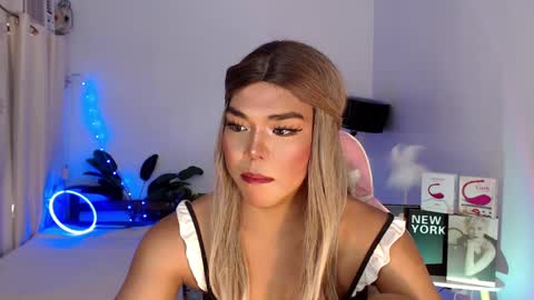 Snapshot of glamorous_aika chatting on January 2025 07:07:02 AM glamorous_aika online show from January 2025 07:07:02 AM