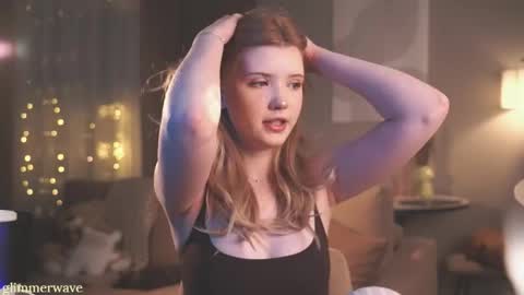 Snapshot of glimmerwave chatting on December 2025 06:45:02 PM Gracia online show from December 2025 06:45:02 PM