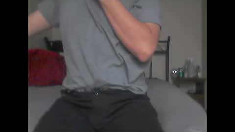 Snapshot of glitchingglob chatting on February 2025 09:14:01 PM glitchingglob online show from February 2025 09:14:01 PM