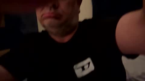 gllen9999 online show from November 2025 07:47:01 PM