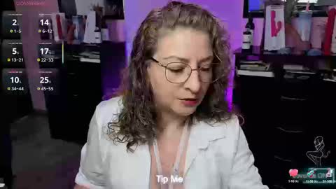 Snapshot of gloriacrespo chatting on September 2025 05:02:01 PM gloriacrespo online show from September 2025 05:02:01 PM