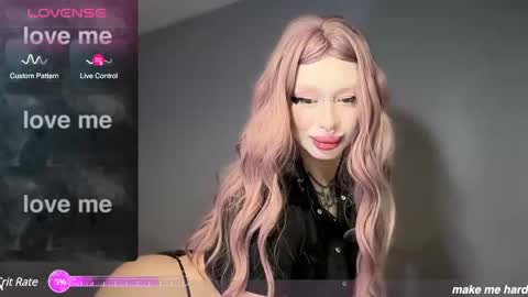 Snapshot of gloryaaaa chatting on January 2025 09:06:02 AM I want to make you happy and lovense online show from January 2025 09:06:02 AM