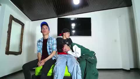 THOMAS AND DAMIAND online show from November 2025 06:32:01 PM