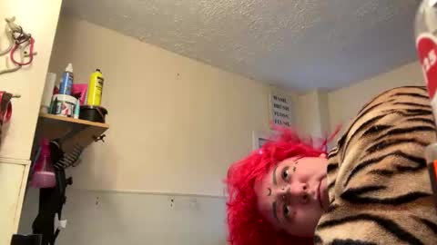 goddess182002 online show from November 2025 03:32:02 PM