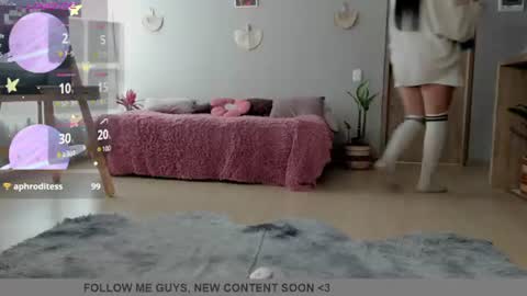 Snapshot of goddess_of_the_moon chatting on August 2026 09:06:01 PM Andreas Moon online show from August 2026 09:06:01 PM