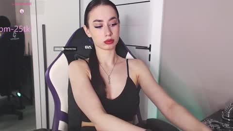 Goddess EmmaBratt princess online show from February 2026 03:59:01 PM