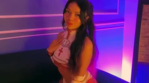 Snapshot of goddessjulieta chatting on October 2025 07:00:01 PM Julieta online show from October 2025 07:00:01 PM
