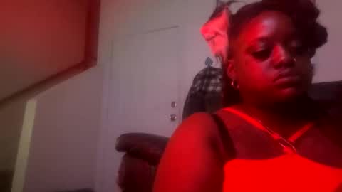 Snapshot of goddessmonni chatting on March 2025 12:16:01 PM MonniDoll online show from March 2025 12:16:01 PM