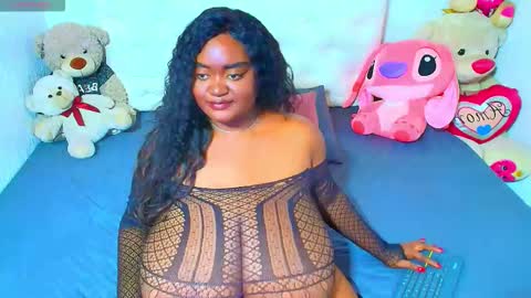 Godess Tracy online show from November 2025 01:00:02 PM