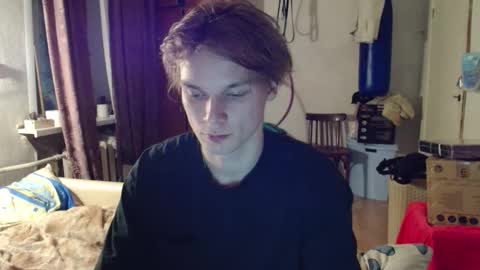 Snapshot of gofymcmouse chatting on October 2025 09:42:02 PM Daniel online show from October 2025 09:42:02 PM