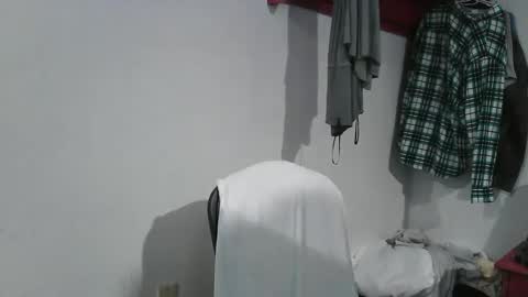 Snapshot of goinwild8900 chatting on December 2024 06:52:01 AM goinwild8900 online show from December 2024 06:52:01 AM