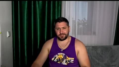 gold_alpha_boy online show from June 2026 06:32:01 PM
