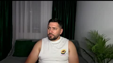 gold_alpha_boy online show from June 2026 07:18:01 PM