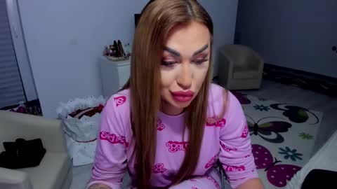 Snapshot of golddivine00 chatting on February 2025 05:04:01 AM Nicole.. online show from February 2025 05:04:01 AM