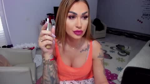 Snapshot of golddivine00 chatting on March 2025 07:21:02 AM Nicole.. online show from March 2025 07:21:02 AM