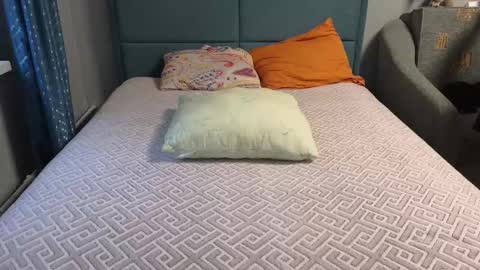 Golden boyyy21 online show from October 2025 05:09:02 AM