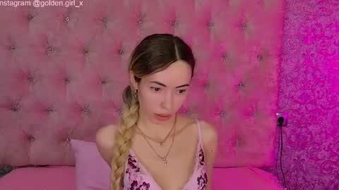 golden girl   online show from February 2026 02:10:01 AM