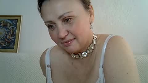 Snapshot of golden_kessie chatting on April 2026 07:44:01 AM golden_kessie online show from April 2026 07:44:01 AM