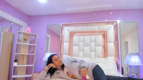 Snapshot of goldentemptation_ chatting on May 2026 08:03:02 PM goldentemptation_ online show from May 2026 08:03:02 PM