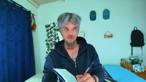 Snapshot of goldy_loyal99 chatting on March 2026 01:12:02 AM Goldy Loyal93 online show from March 2026 01:12:02 AM