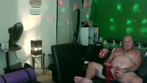 goldyguy011 online show from February 2025 06:42:01 PM