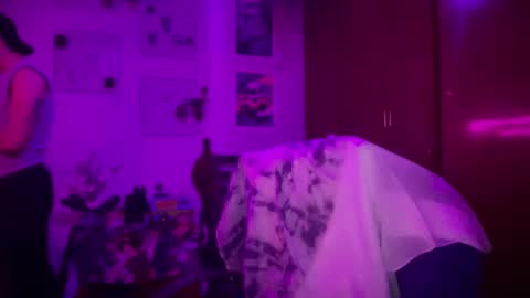 Snapshot of goodbatorboy chatting on January 2025 04:07:01 AM goodbatorboy online show from January 2025 04:07:01 AM