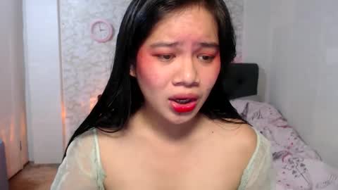 geneviev online show from January 2025 06:57:01 AM