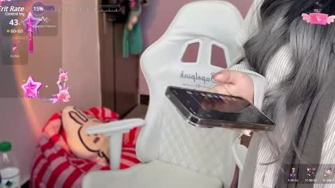 Snapshot of gorgeous_girl33 chatting on December 2024 05:04:01 AM gorgeous girl33 online show from December 2024 05:04:01 AM