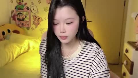 Snapshot of gorgeous_girl33 chatting on October 2025 08:18:02 PM gorgeous girl33 online show from October 2025 08:18:02 PM