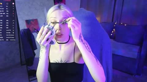 Violeta online show from December 2025 12:47:01 PM