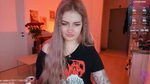 traumfrau Kira angel face devil eyes I SELL A LOT VIDEO IN GALLERY online show from February 2026 02:36:01 PM