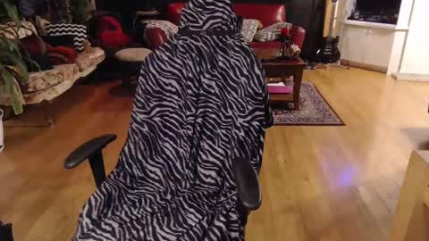 Snapshot of gothstripper chatting on February 2025 01:47:01 AM Hezra online show from February 2025 01:47:01 AM