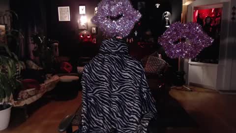 Snapshot of gothstripper chatting on February 2025 01:42:01 AM Hezra online show from February 2025 01:42:01 AM