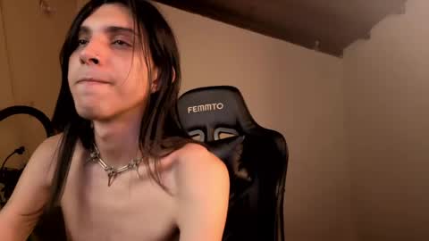 Snapshot of gowther__ chatting on May 2026 08:18:01 AM angelito tu novio online show from May 2026 08:18:01 AM