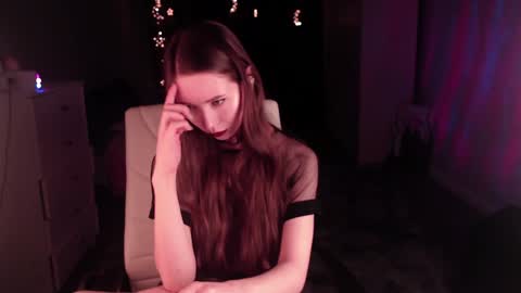 Snapshot of grace_crystal chatting on December 2024 10:52:02 PM Grace online show from December 2024 10:52:02 PM