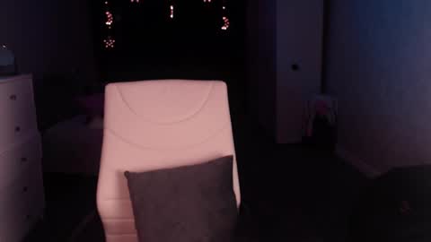 Snapshot of grace_crystal chatting on February 2025 11:48:02 PM Grace online show from February 2025 11:48:02 PM