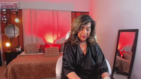 Snapshot of graceelizabeth_ chatting on January 2025 03:17:02 AM Zuly online show from January 2025 03:17:02 AM