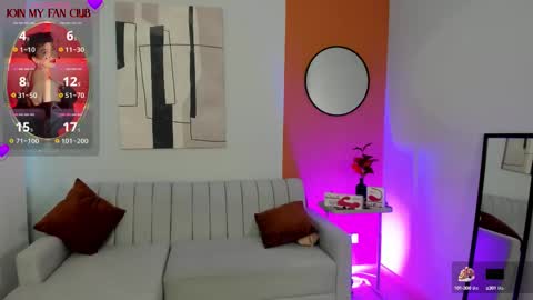 Snapshot of graceelizabeth_ chatting on October 2025 08:04:01 PM Zuly online show from October 2025 08:04:01 PM