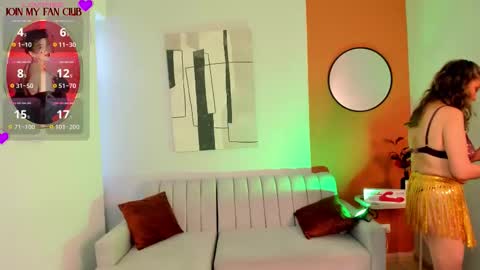 Snapshot of graceelizabeth_ chatting on October 2025 09:16:02 PM Zuly online show from October 2025 09:16:02 PM