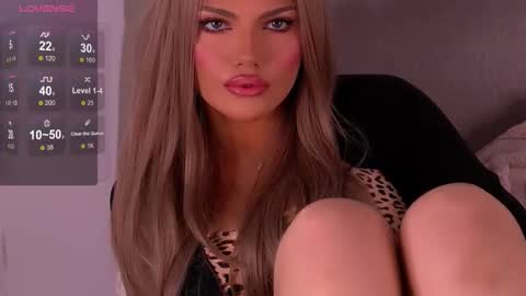 Grace online show from November 2025 02:38:02 PM