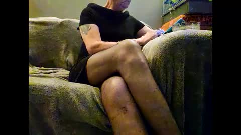 Snapshot of granddave chatting on December 2024 05:00:02 PM granddave online show from December 2024 05:00:02 PM