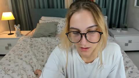 Grase online show from September 2025 01:20:01 AM