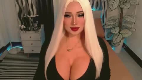 Snapshot of great_selfsuckerts chatting on December 2025 12:18:01 AM PAULATHEONE online show from December 2025 12:18:01 AM