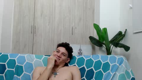 Snapshot of grecia_millercol chatting on December 2024 01:37:02 AM grecia_millercol online show from December 2024 01:37:02 AM