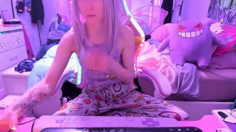 GreenEyedLovexo online show from February 2025 01:46:02 AM