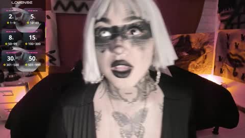   online show from October 2025 06:20:02 PM