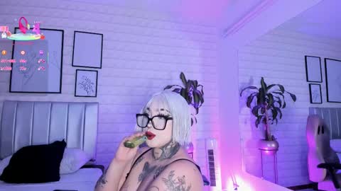   online show from November 2025 07:14:01 PM