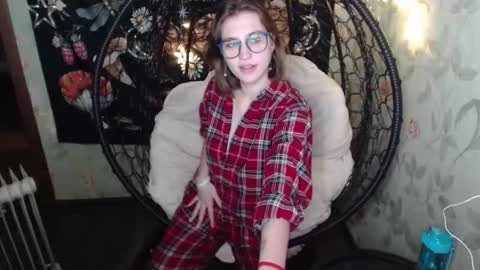 Lina online show from November 2025 08:48:02 AM